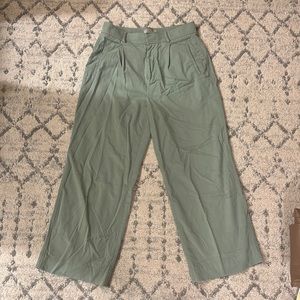 Everlane Way-High Drape Pant - 12 in color Sage